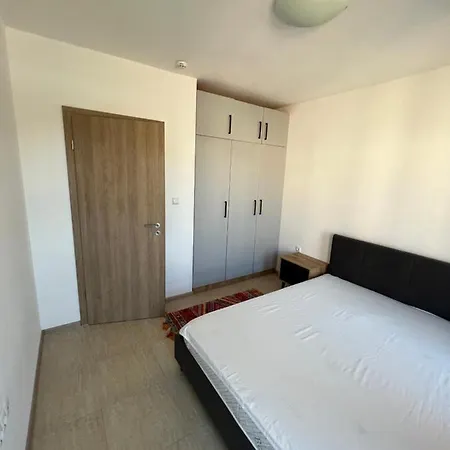 Astoria 5 In Elenite, 1 Bedroom * Elenite
