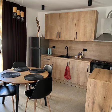 Astoria 5 In Elenite, 1 Bedroom * Elenite